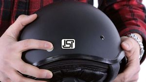 தரமில்லாத ஹெல்மெட் விற்றால் 2 ஆண்டு சிறை ; மத்திய அரசு அதிரடி