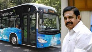 தமிழகத்தில் இன்னும் 15 நாட்களில் 550 அதிநவீன பஸ்கள் இயக்கம்.. சென்னை, கோவைக்கு ஸ்பெஷல் கவனிப்பு