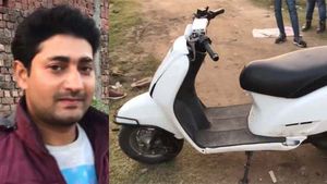 இந்த எலெக்ட்ரிக் ஸ்கூட்டரை உருவாக்க ஆன செலவு இவ்வளவுதான்... சீனாவுக்கு சவால் விடும் இந்திய இளைஞர்...