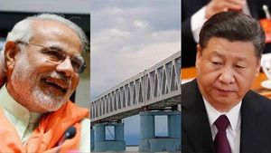 இந்தியாவின் மிக நீளமான இரண்டடுக்கு பாலம்... சீனாவுக்கு மோடி வைக்கும் அடுத்த 'செக்'!