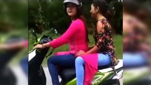 உயிரை காக்க வந்த வாலிபரை கிண்டல் செய்த பெண்... இந்த வீடியோ பார்த்தால் இனி யாருக்கும் உதவ மாட்டீர்கள்