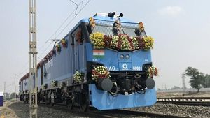 உலகிலேயே இந்த சாதனையை முதல் முறையாக நிகழ்த்தியிருப்பது இந்தியாதான்... ரயில் கட்டணம் குறைய வாய்ப்பு