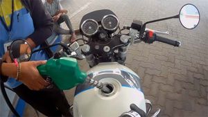 ராயல் என்பீல்டு கான்டினென்டல் ஜிடி மைலேஜ்!!!--- எவ்வளவு என தெரிந்தால் அதிர்ந்து போவீர்கள்!!!