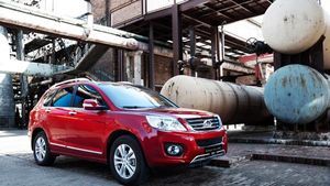 ஒரே சார்ஜில் 300 கிமீ செல்லும் மின்சார காரை வாங்க தயாரா இருங்க: இந்தியாவில் அறிமுகமாகும் சீனா கார்?