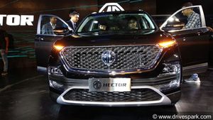 பென்ஸ் காருக்கு இணையான வசதிகளுடன் மிக மலிவான விலையில் களமிறங்கும் புதிய கார்.. எகிறும் எதிர்பார்ப்பு