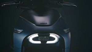 யமஹாவின் முதல் எலக்ட்ரிக் ஸ்கூட்டர் இதுதான்... புதிய தொழில்நுட்ப வசதியுடன் அறிமுகம்!