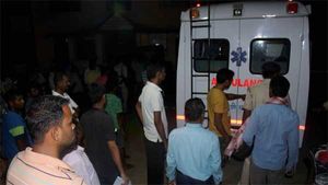 சூப்பரான உத்தரவு... சாலை விபத்தில் சிக்கியவர்களை காப்பாற்றினால் எவ்வளவு பரிசு தெரியுமா?