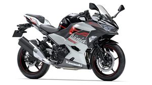 மூன்று புதிய வண்ணத் தேர்வுகளில் கவாஸாகி நின்ஜா 400 பைக் அறிமுகம்!