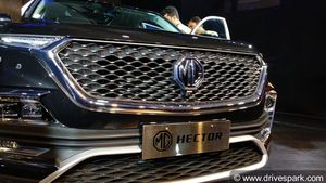 இதுவரை யாரும் வெளியிடாத சிறப்பு சலுகையை அறிவித்த எம்ஜி... மகிழ்ச்சியில் வாடிக்கையாளர்கள்!