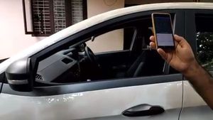 ஆச்சரியம்... குரலுக்கு கட்டுப்படும் இந்தியாவின் முதல் பாதுகாப்பான கார்... வீடியோ!!!