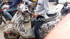 பஜாஜ் அர்பனைட் எலெக்ட்ரிக் ஸ்கூட்டர் அறிமுக விபரம்!