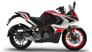 பஜாஜ் ஆர்எஸ்200 பைக்கின் ட்யூல்-சேனல் வேரியண்ட் விரைவில் இந்தியாவில் அறிமுகம்..விலை எவ்வளவு தெரியுமா