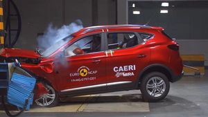 ஹூண்டாய் கோனா எலெக்ட்ரிக் காருக்கு டஃப் கொடுக்கும் எம்ஜி இசட்... இந்த விஷயத்திலும் போட்டா போட்டி!