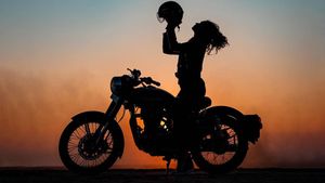 இனி பெண்களுக்கும் ராயல் என்பீல்டு பைக்.. மெல்லிய, எடை குறைந்த பைக்கை தயாரிக்க திட்டம்! சிறப்பு தகவல்