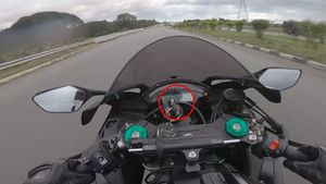 அடேங்கப்பா... இந்திய சாலையில் 299 கிமீ வேகத்தில் சீறி பாய்ந்த கவாஸாகி நிஞ்சா... வீடியோ..!