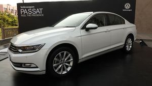 2020 ஃபோக்ஸ்வேகன் பஸாத் பிஎஸ்6 மாடல் பெட்ரோல் என்ஜினுடன் சோதனை ஓட்டம்...