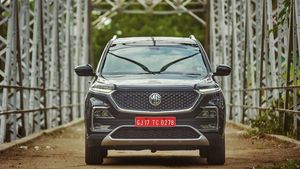 புக்கிங்கில் புதிய சாதனையை தொட்டது எம்ஜி ஹெக்டர் எஸ்யூவி!