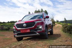 எம்ஜி ஹெக்டர் பிஎஸ்6 பெட்ரோல் மாடலின் விலை வெளியானது...! இவ்வளவு அதிகமா..?