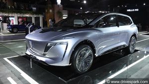 5ஜி தொழிற்நுட்பத்தில் எம்ஜி விஷன்-ஐ கான்செப்ட் எம்பிவி ஆட்டோ எக்ஸ்போவில் அறிமுகம்...