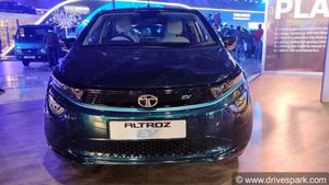 ஒரு முறை சார்ஜ் செய்தால் 300 கிமீ பயணிக்கும் புதிய டாடா எலெக்ட்ரிக் கார்... விலை எவ்வளவு தெரியுமா?