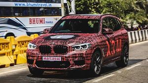 முதன்முறையாக பிஎம்டபிள்யூ எக்ஸ்3 மாடலின் புதிய எம் வேரியண்ட் இந்திய சாலையில் சோதனை...