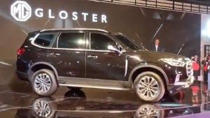 எம்ஜி க்ளோஸ்டர் எஸ்யூவியின் உட்புற ஸ்பை படங்கள் முதன்முறையாக வெளிவந்தன...