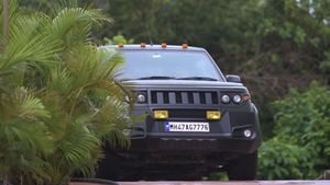 மஹிந்திரா கஸ்டமைசேஷன் வாயிலாக தனித்துவமான காரை மனைவிக்கு பரிசு வழங்கிய கணவர்.. சிறப்பு தகவல்..!