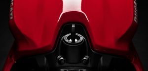 லாக்டவுன் நேரத்திலும் புதிய பைக் மாடலை களமிறக்க தயாராகும் டுகாட்டி...