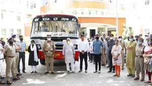 இந்த பேருந்தின் கண்களில் இருந்து ஒரு நோயாளியாலும் தப்பிக்க முடியாது... அதிரடி காட்டும் எடியூரப்பா!
