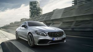 அதிசெயல்திறன் மிக்க மெர்சிடிஸ் ஏஎம்ஜி சி63 கூபே கார் இந்தியாவில் விற்பனைக்கு அறிமுகம்!