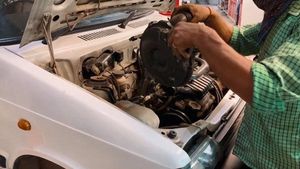 கிடு கிடுவென உயரும் பெட்ரோல்-டீசல் விலை! தப்பிக்க என்ன வழி? இந்த ரகசியத்தை யாருமே சொல்ல மாட்டாங்க!