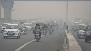 வாகனங்களால் மீண்டும் காற்று மாசு அதிகரிப்பு... சுற்றுச்சூழல் ஆர்வலர்கள் கவலை!