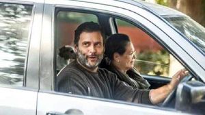 பிரபல அரசியல்வாதிகளின் இந்த செயல் உங்களை ஆச்சரியத்தில் மூழ்கடிக்கலாம்... இவர்களா இப்படி?
