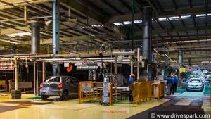 சோதனை காலத்தில் டொயோட்டா ஆலை! விடாமல் விரட்டும் வைரஸ்! இவங்களுக்கு மட்டும் ஏன்தான் இப்படி நடக்குதோ?