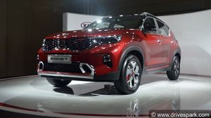 கியா சொனெட் எஸ்யூவியின் 10 முக்கிய சிறப்பம்சங்கள்... இதற்காகவே வாங்கலாம்!