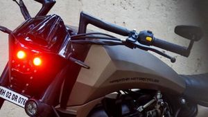 அசுரனாக மாறிய ராயல் என்ஃபீல்டு பைக்... இந்தியர்களின் திறமையை பார்த்து வியக்கும் வாகன பிரியர்கள்...