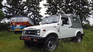 துருப்பிடித்த போலீஸ் ஜிப்ஸி அழகிய காராக மாற்றம்... எப்படி இருந்த கார் எப்புடி ஆயிருக்கு பாருங்க..!