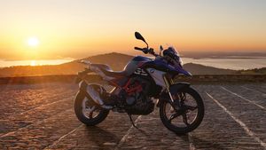 விலை குறைப்புக்கு கை மேல் பலன்... புக்கிங்கில் கலக்கும் புதிய பிஎம்டபிள்யூ ஜி310 பைக்குகள்!