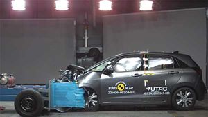 அடேங்கப்பா நம்பவே முடியல... ஹோண்டா ஜாஸ் கார் இவ்ளோ பாதுகாப்பானதா..? வாங்கினா இப்படி ஒரு காரைதான் வாங்கணும்!