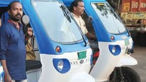 கேரள மாநிலத்தில் மின்சார ஆட்டோக்களுக்கு வந்த சோதனைய பாருங்க... இப்படிகூட நடக்குமா? பாவம் அந்த டிரைவருங்க!