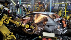 வர்த்தகத்தில் பெரும் பாதிப்பு... நொய்டா கார் ஆலையை மூடியது ஹோண்டா... 2 கார்களுக்கும் கல்தா!