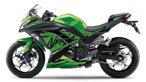 இந்திய இளைஞர்களின் கனவு பைக்கின் விலை தடாலடியாக குறைகிறது? எவ்வளவு என தெரிஞ்சா உடனே வாங்க முடிவு பண்ணீருவீங்க...