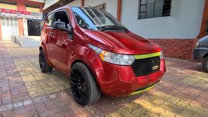 செமயா இருக்கு... மஹிந்திரா இ2ஓ எலெக்ட்ரிக் காரில் செய்யப்பட்ட சூப்பரான மாடிஃபிகேஷன்... என்னனு தெரியுமா?