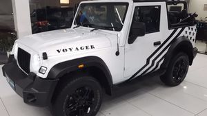 2020 மஹிந்திரா தாரின் மாடிஃபையில் மாஸ் காட்டியுள்ள உரிமையாளர்!! வெள்ளை-கருப்பு செம்ம காமினேஷன்..