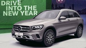 கூடுதல் வசதிகளுடன் புதிய மெர்சிடிஸ் பென்ஸ் ஜிஎல்சி சொகுசு கார் அறிமுகம்!