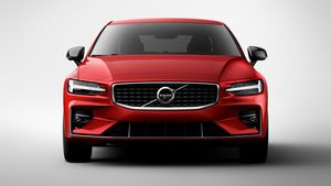 வால்வோ எஸ்60 சொகுசு காருக்கு ஆன்லைனில் புக்கிங் துவங்கியது... முதலில் வருவோருக்கு சகாய விலை!