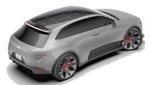 இந்த காருக்கு சூரிய ஒளிதான் முக்கியம்... உலகின் முதல் சோலார் பேனல் வசதி கொண்ட மின்சார எஸ்யூவி கார்...