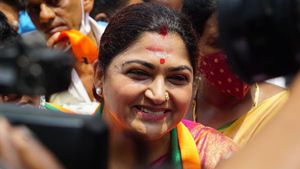 அன்னைக்கு குஷ்பூவை மறந்துட்டீங்களே... இன்னைக்கு பார்த்துடுவோம்!