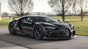 300வது சிரோன் கார் தொழிற்சாலையில் இருந்து வெளிவந்தது!! புகாட்டியின் மற்றுமொரு மைல்கல்...