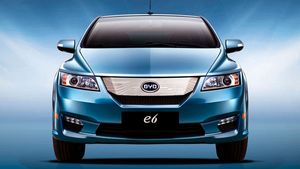 நமது சென்னை சாலையில் உலா வந்த எலக்ட்ரிக் எம்பிவி கார்!! சீன நாட்டை சேர்ந்ததாம்...